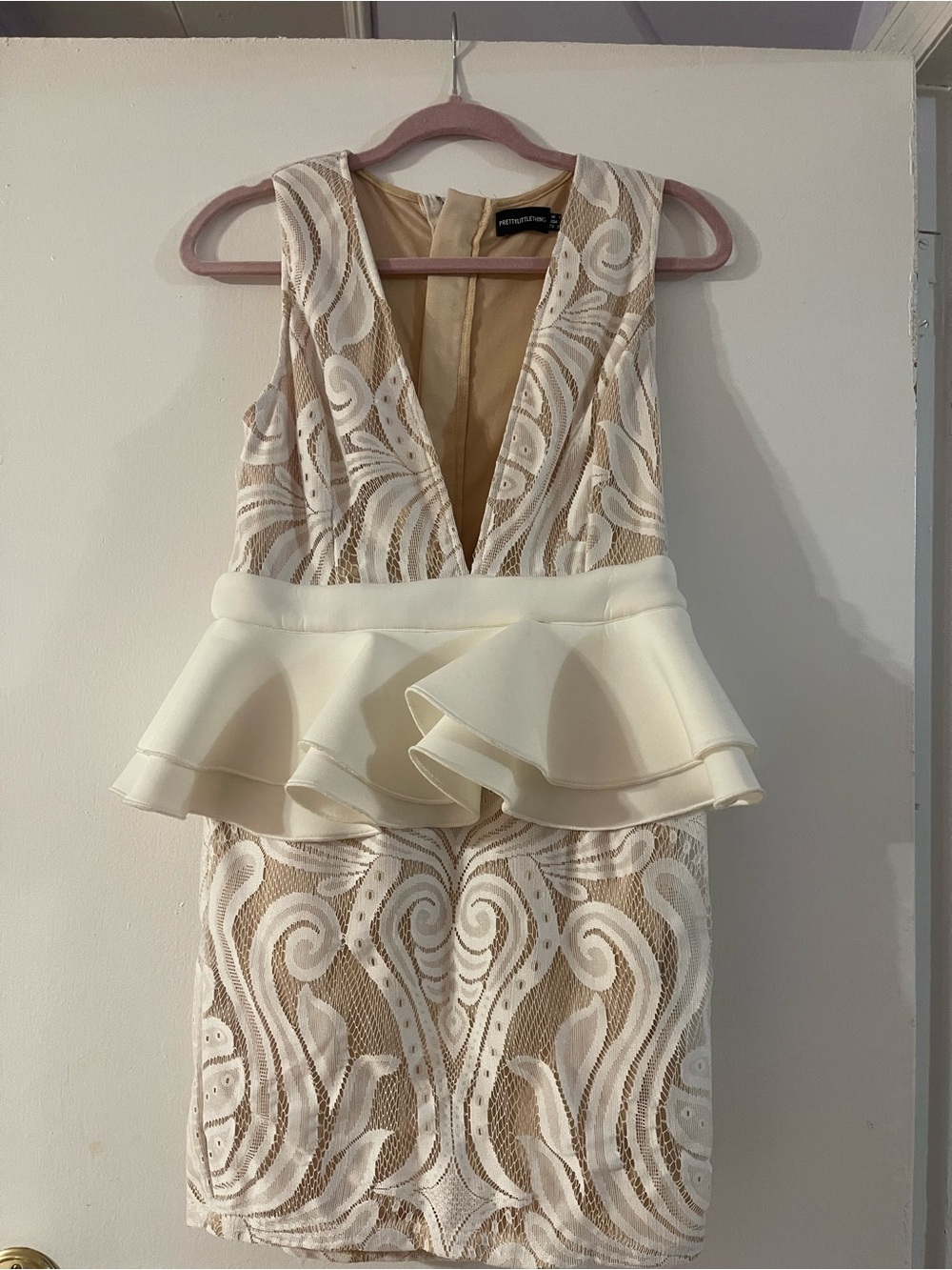 PrettyLittleThing Cream & Nude Lace Peplum Mini Dress